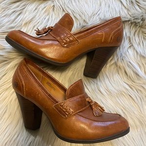 Vintage Born heels 🍁 7.5